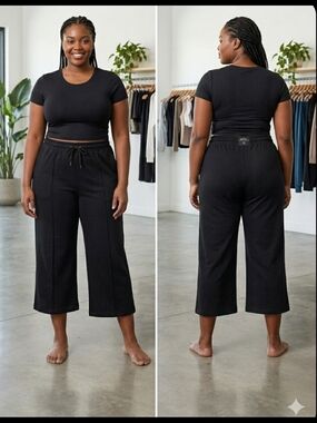 NWOT Just Be... Black Cropped Wide Leg Sweatpants- Women Plus Sz 1X